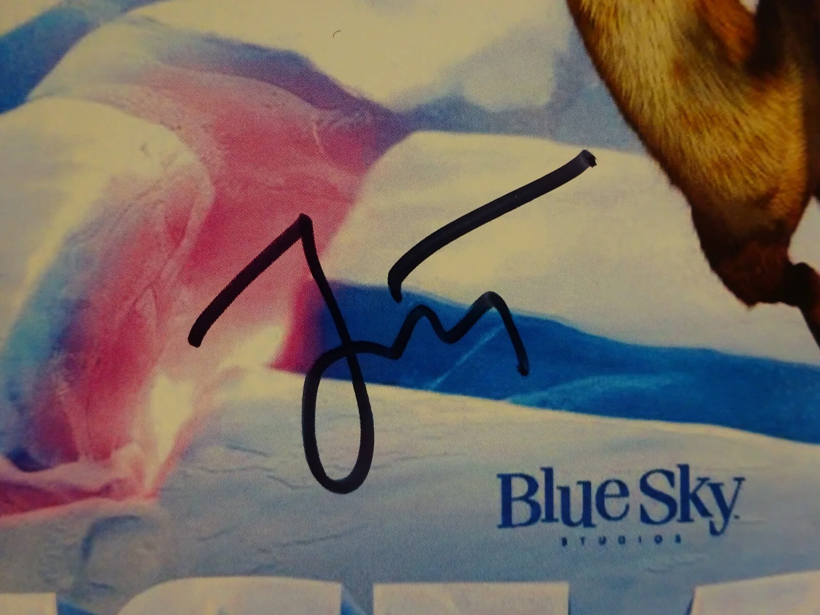 Jesse Tyler Ferguson — Signed Jesse Tyler Ferguson Autographed Ice Age 11"x17" Photo Beckett COA, image 3