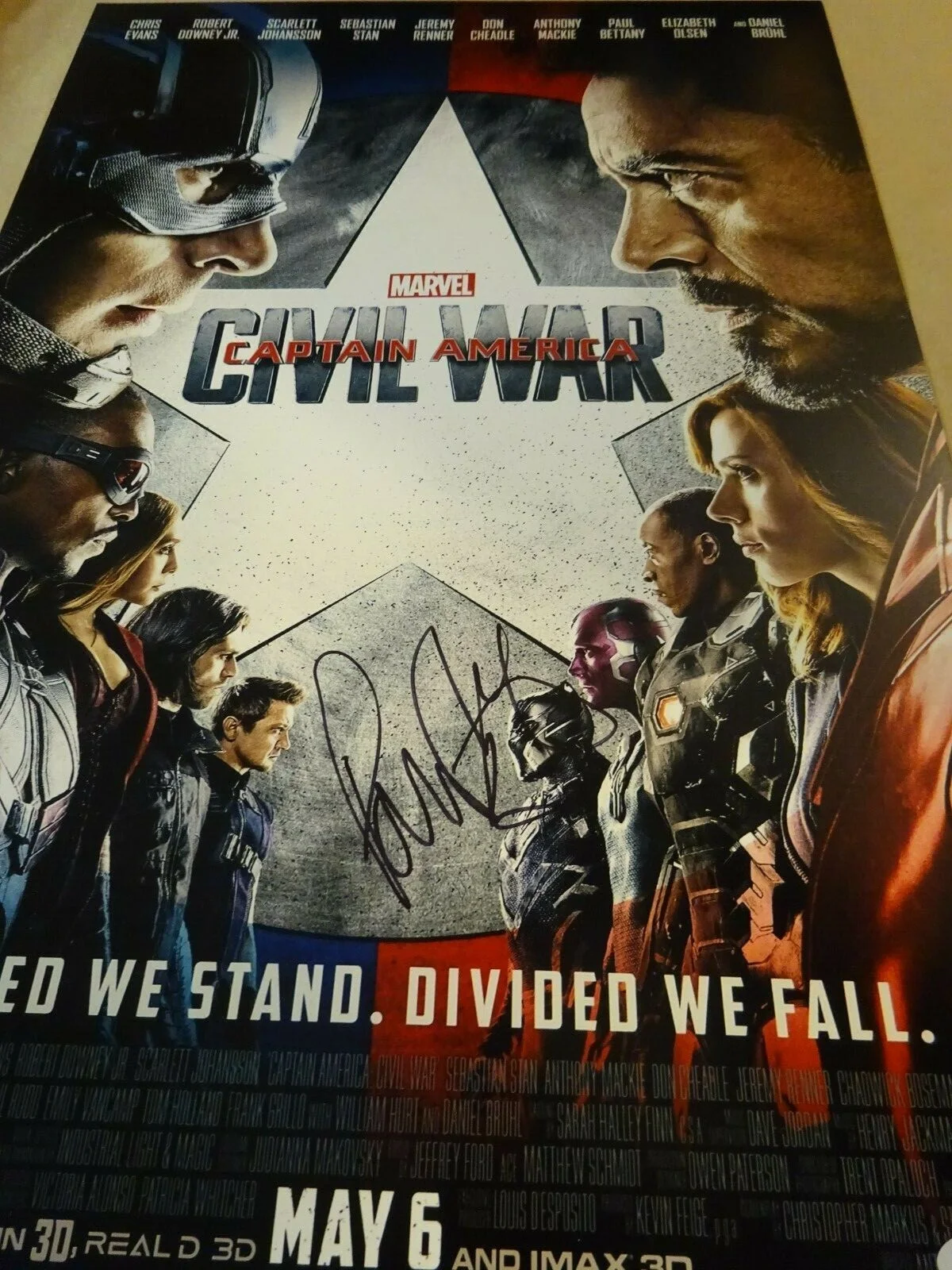 Paul Bettany — Signed PAUL BETTANY CAPTAIN AMERICA CIVIL WAR 12"x18" Photo BECKETT BAS COA, изображение 4