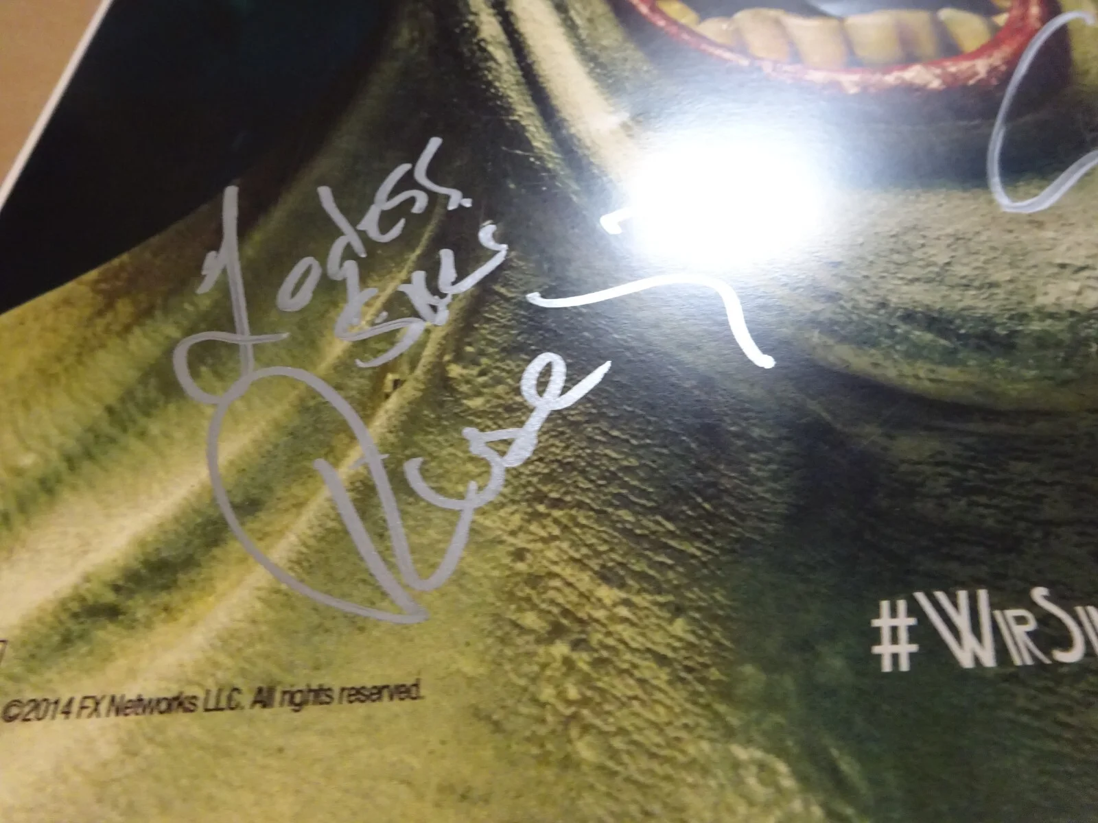Erika Ervin, Rose Siggins — Autographed Ervin & Siggins Signed AHS Freak Show 11"x17" Photo Beckett BAS COA, image 5
