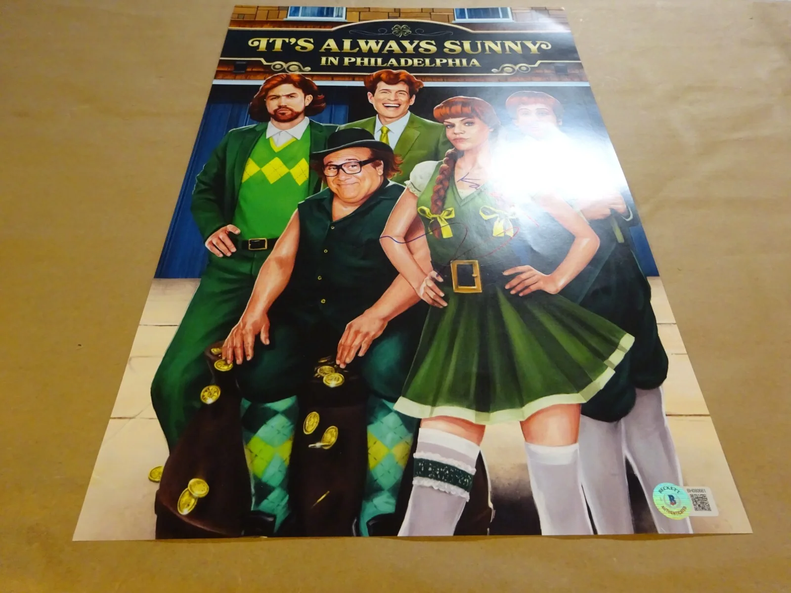 Rob McElhenney, Kaitlin Olson — It's Always Sunny in Philadelphia 11x17 Photo Signed by McElhenney Olson BAS COA, изображение 2