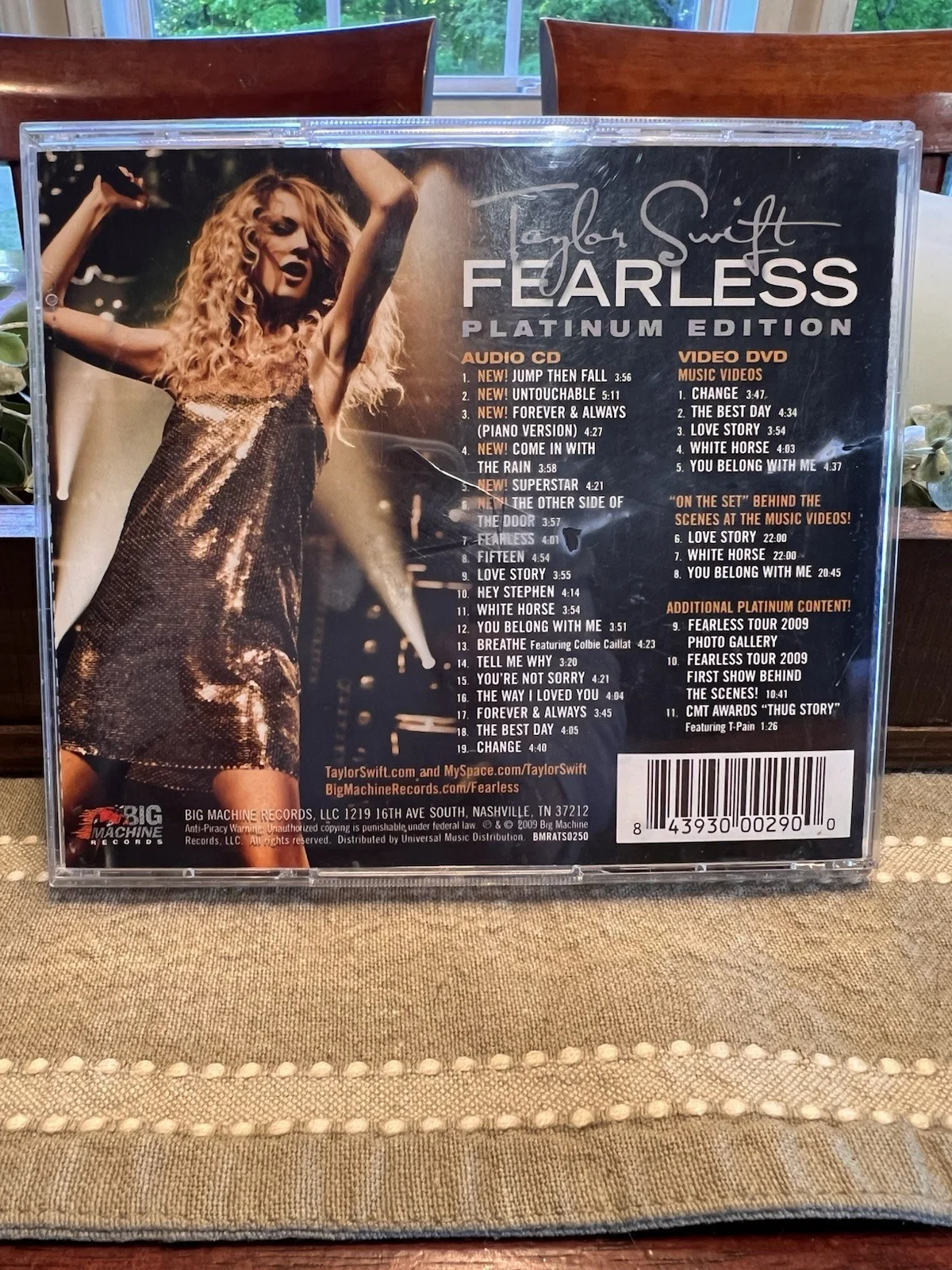 Taylor Swift Signed Autographed Fearless Platinum Edition CD Cover, изображение 3