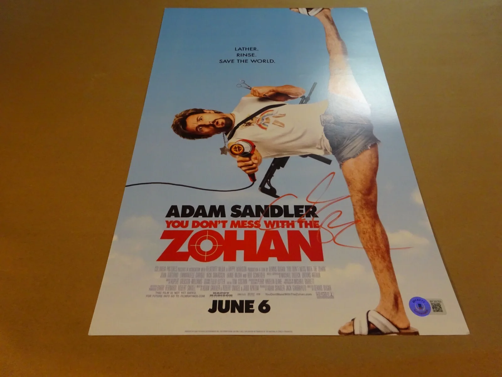 Adam Sandler — Signed Adam Sandler - You Don't Mess With The Zohan 11x17 Photo Beckett BAS COA, изображение 2
