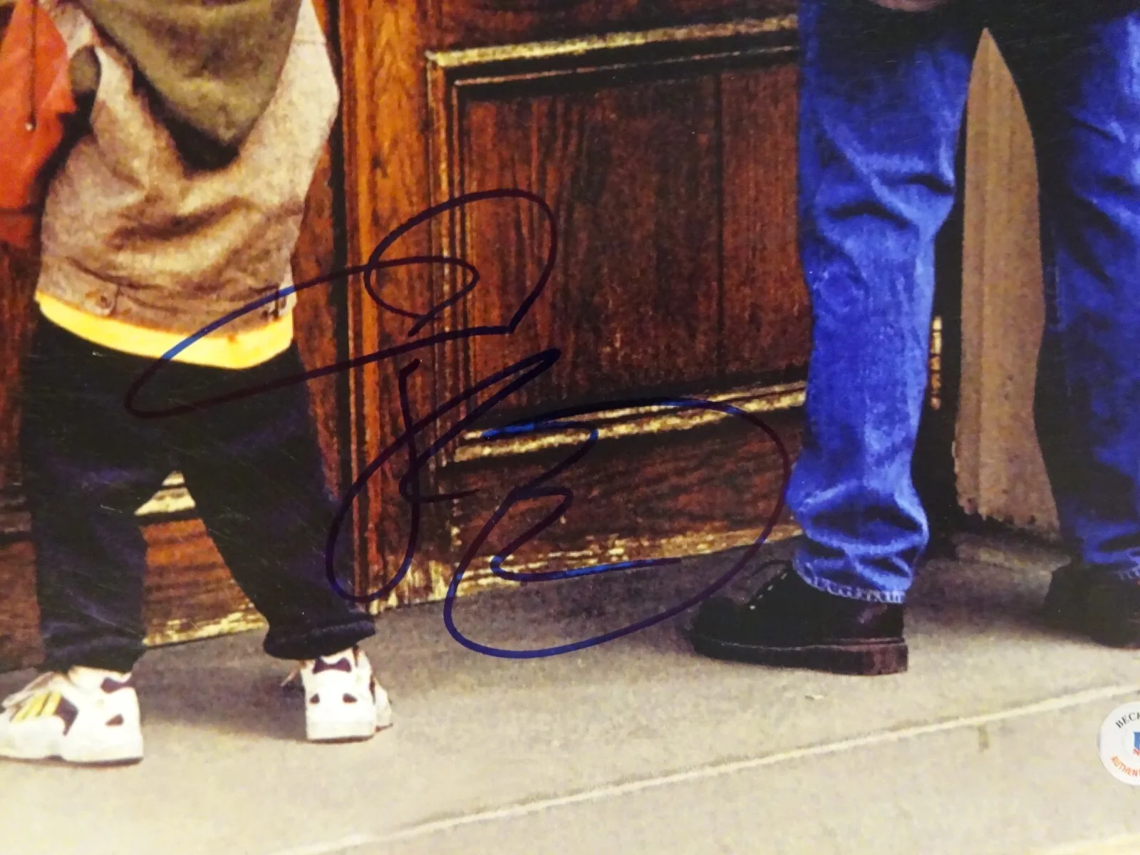 Adam Sandler — Signed Adam Sandler Autographed Big Daddy 11"x17" Photo Beckett BAS COA, изображение 3