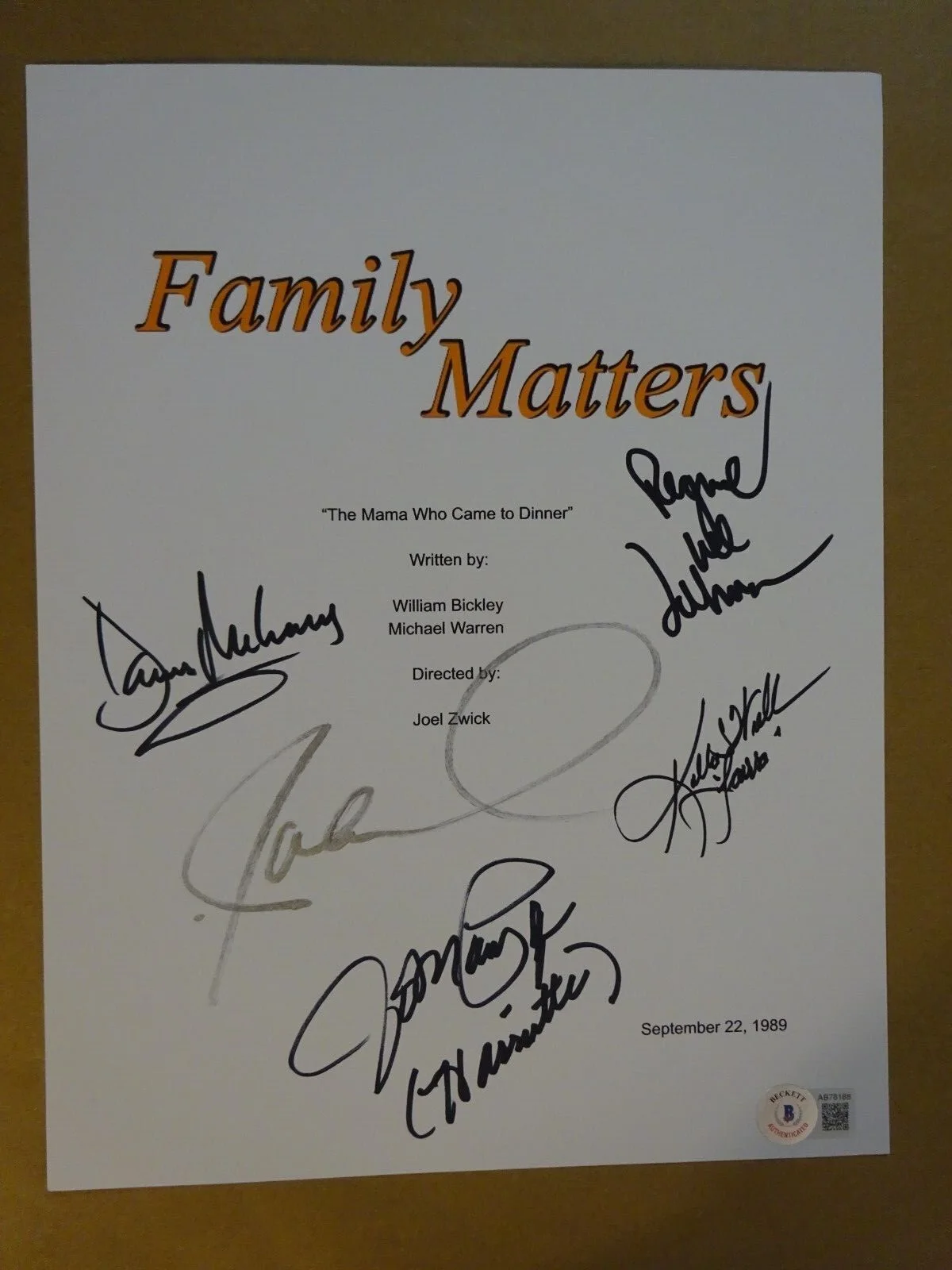 Autographed Family Matters Script Cover Signed By 5 - Beckett BAS COA, image 2