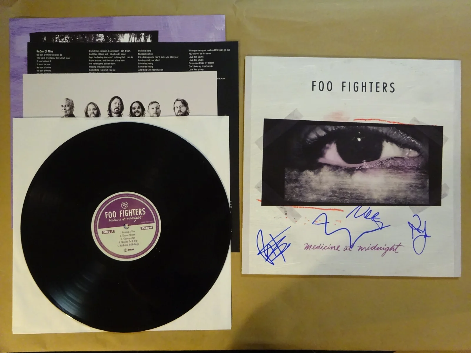 Autographed Foo Fighters Medicine At Midnight Album Signed By 4 Beckett COA LOA, image 2