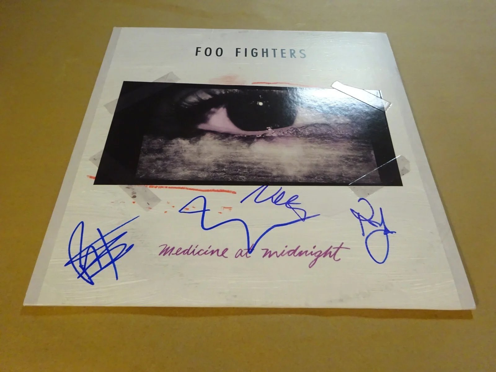 Autographed Foo Fighters Medicine At Midnight Album Signed By 4 Beckett COA LOA, image 4