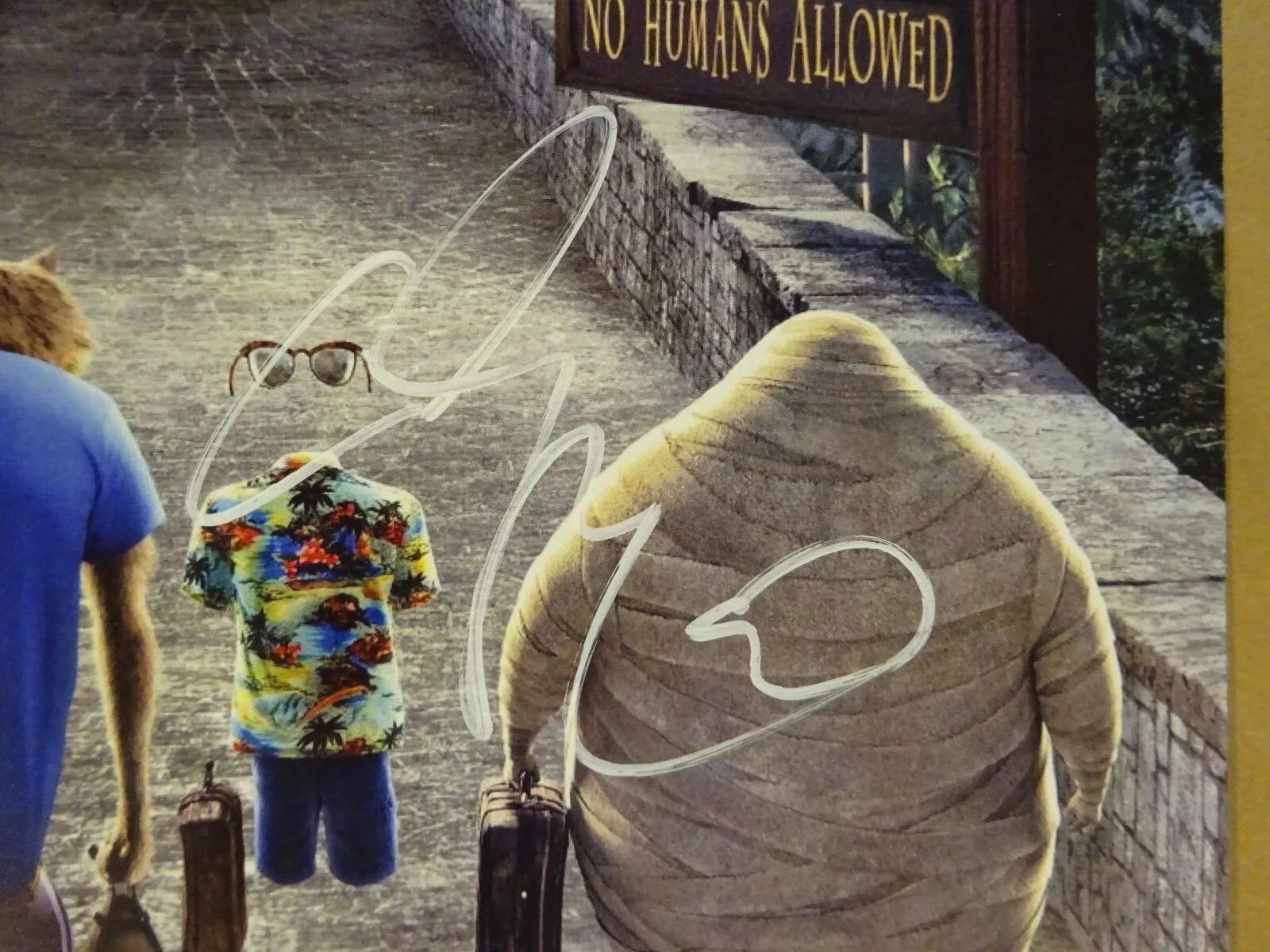 Adam Sandler — Signed Adam Sandler Autographed Hotel Transylvania 11"x17" Photo Beckett BAS COA, изображение 3