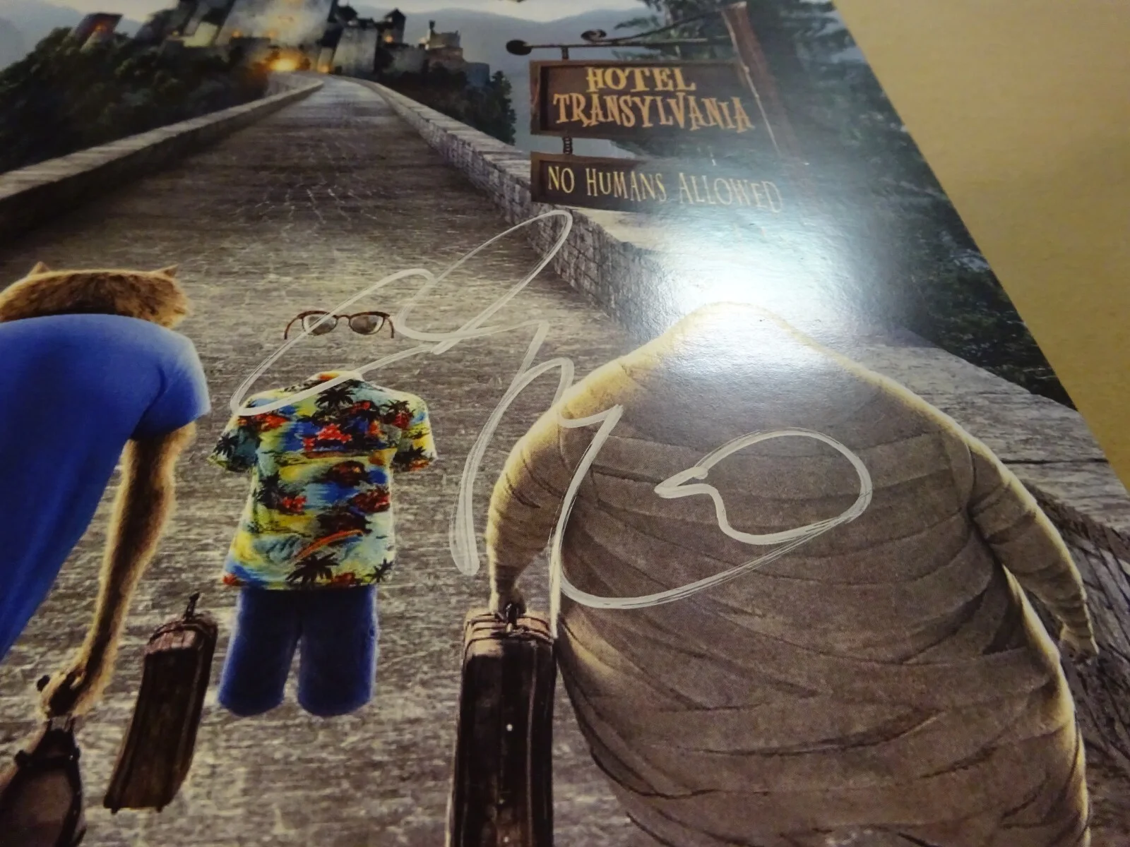 Adam Sandler — Signed Adam Sandler Autographed Hotel Transylvania 11"x17" Photo Beckett BAS COA, изображение 4