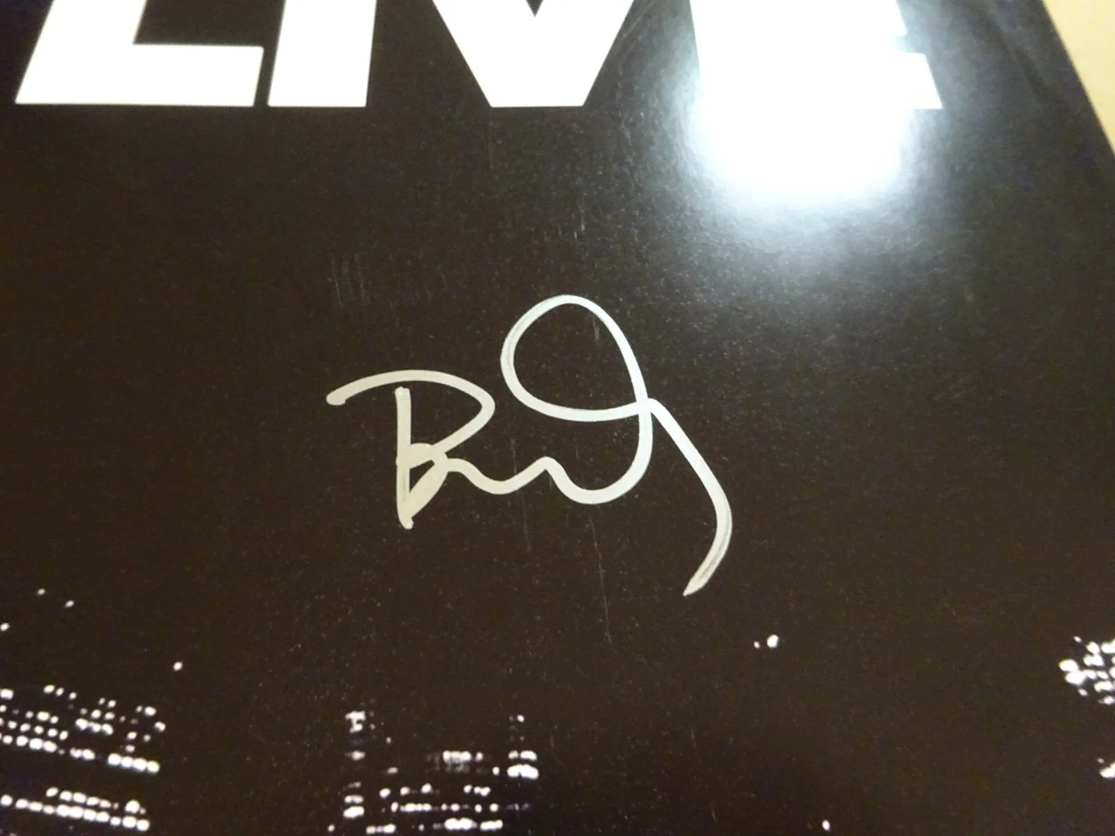 Bowen Yang — Signed BOWEN YANG Autographed SATURDAY NIGHT LIVE 11"x17" Photo Beckett BAS COA, image 3
