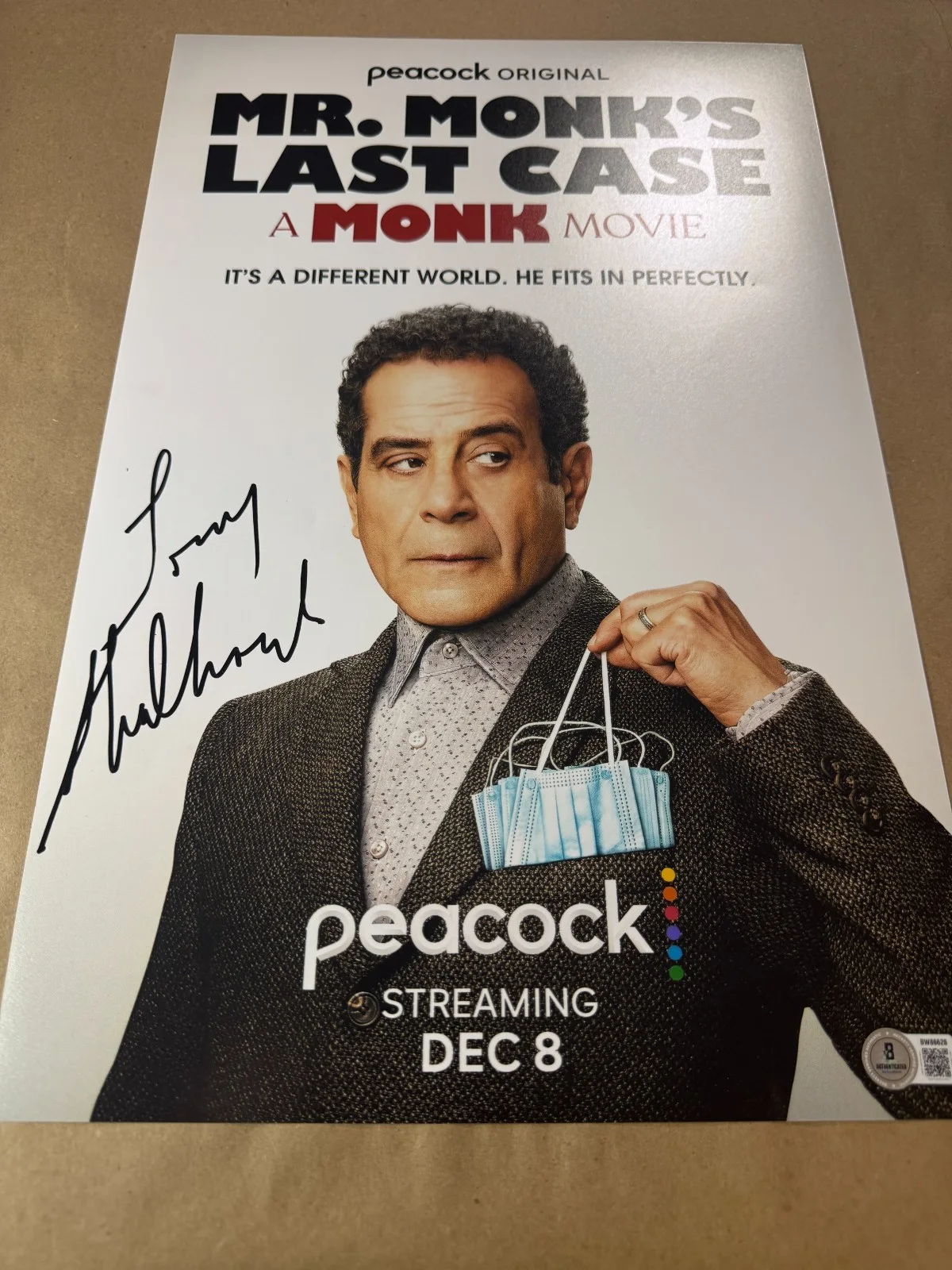 Tony Shalhoub — Signed Tony Shalhoub Autographed A Monk Movie 11"x17" Photo Beckett BAS COA, изображение 2