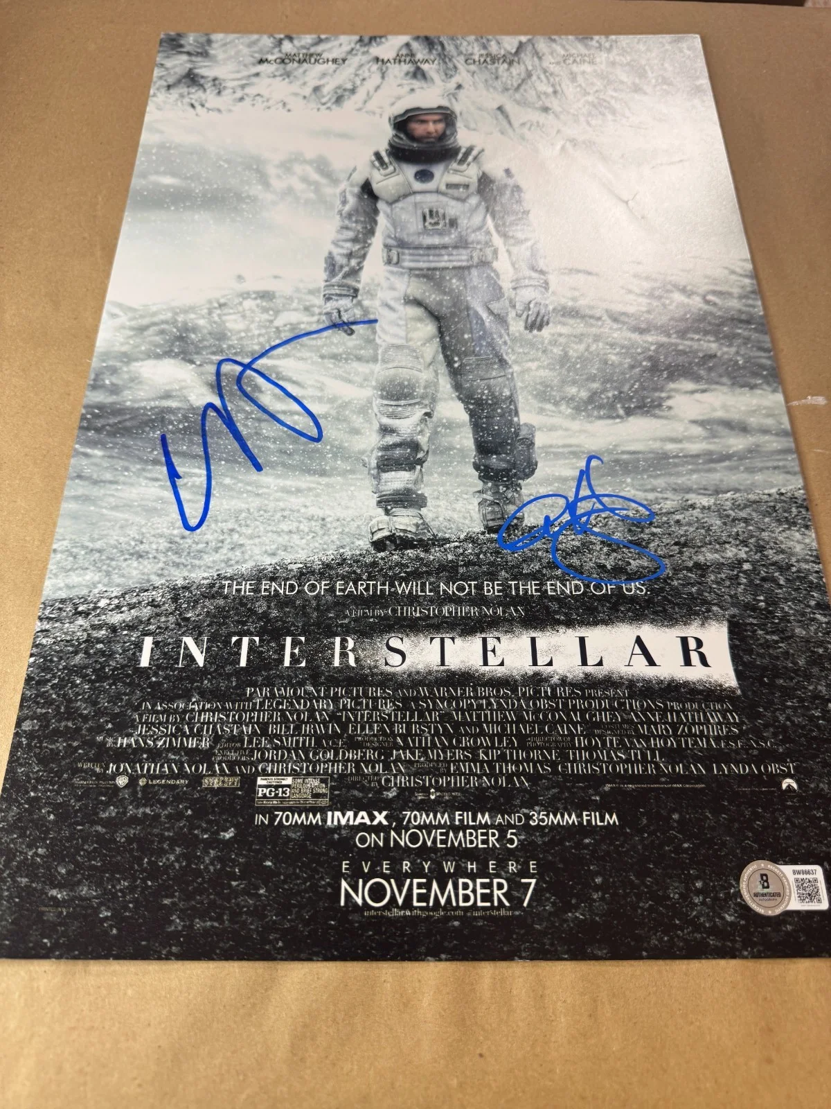 Anne Hathaway, Casey Affleck — Interstellar 11”x17” Photo Signed By Anne Hathaway Casey Affleck Beckett BAS COA, изображение 2