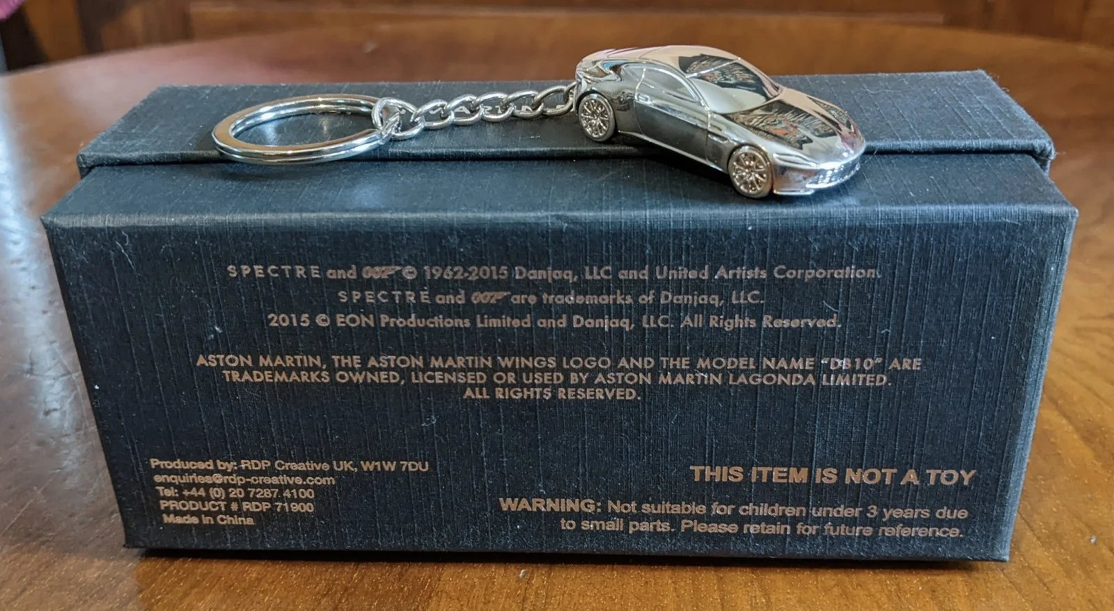 James Bond 007 Aston Martin DB10 (Spectre) Keyring MIB Official Rare Merchandise, image 3