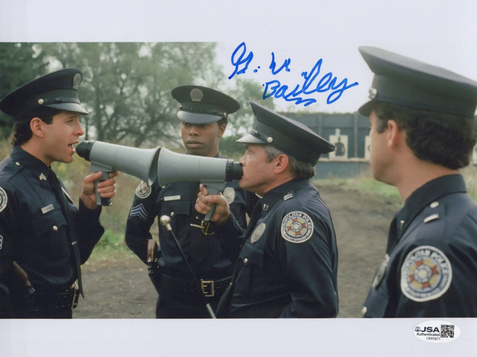 G.W. BAILEY — GW BAILEY Hand Signed POLICE ACADEMY 8x10 Photo AUTHENTIC Autograph JSA COA CERT