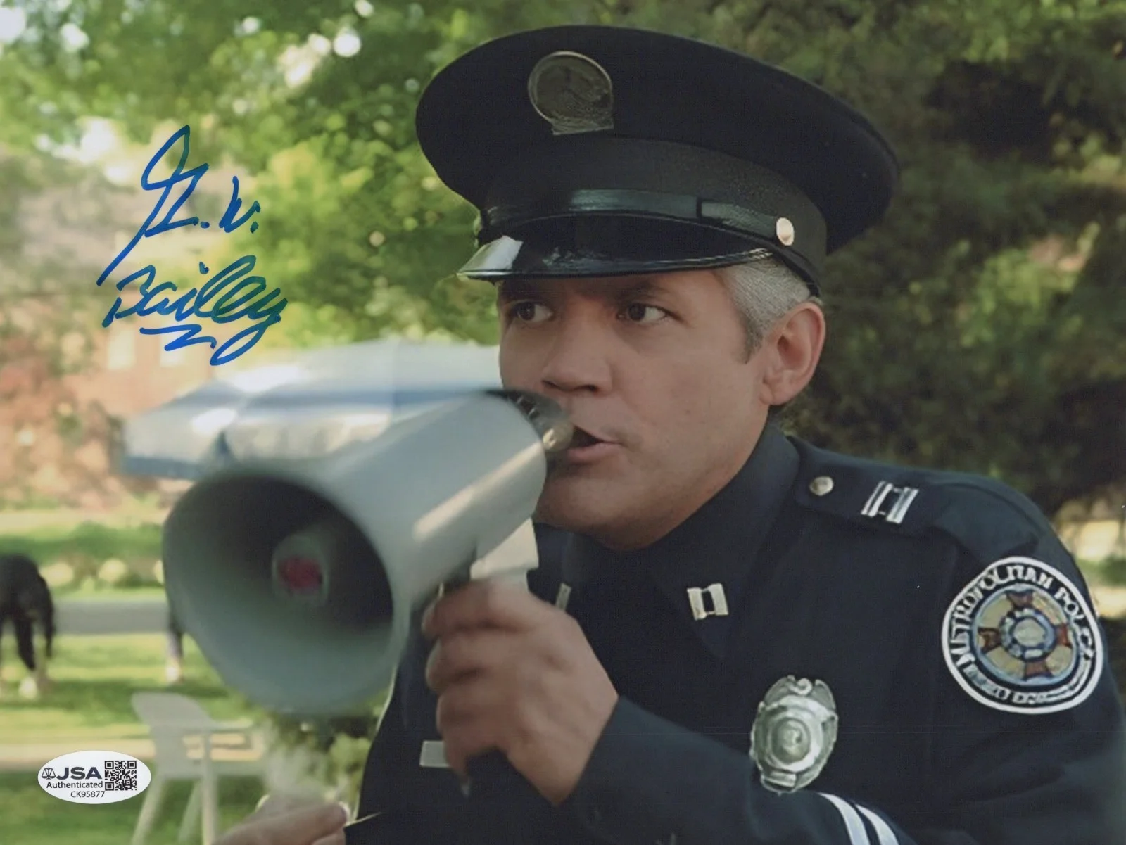 G.W. BAILEY — GW BAILEY Hand Signed POLICE ACADEMY 8x10 Photo AUTHENTIC Autograph JSA COA CERT