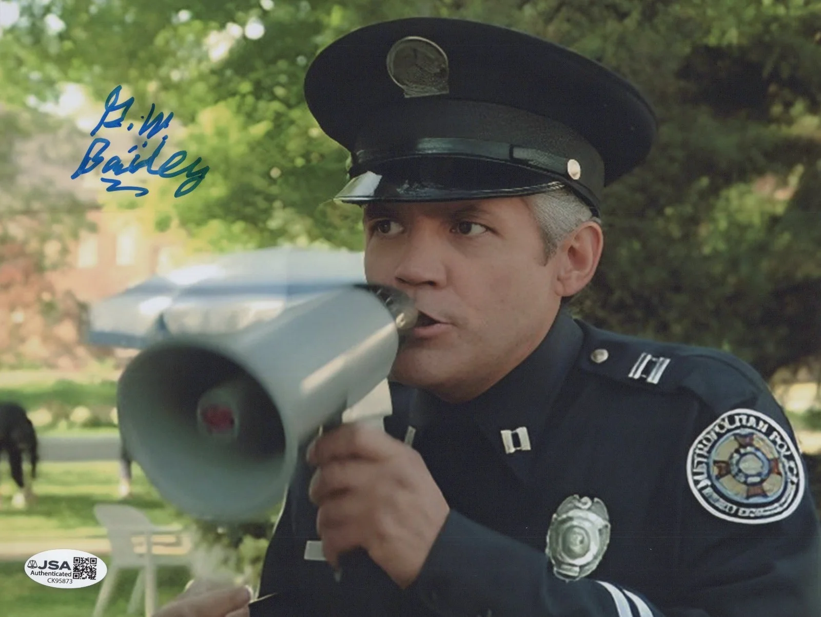 G.W. BAILEY — GW BAILEY Hand Signed POLICE ACADEMY 8x10 Photo AUTHENTIC Autograph JSA COA CERT