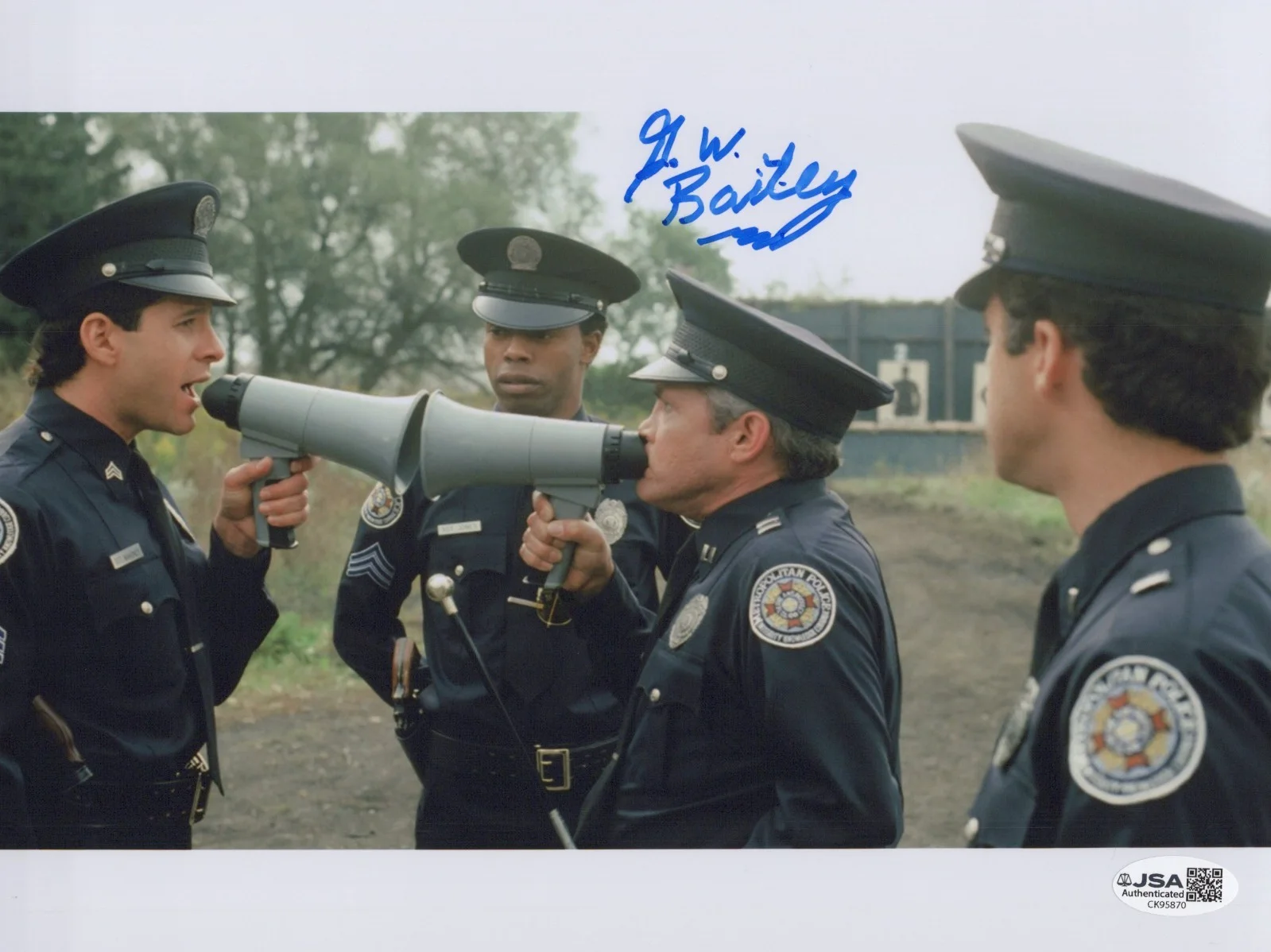 G.W. BAILEY — GW BAILEY Hand Signed POLICE ACADEMY 8x10 Photo AUTHENTIC Autograph JSA COA CERT