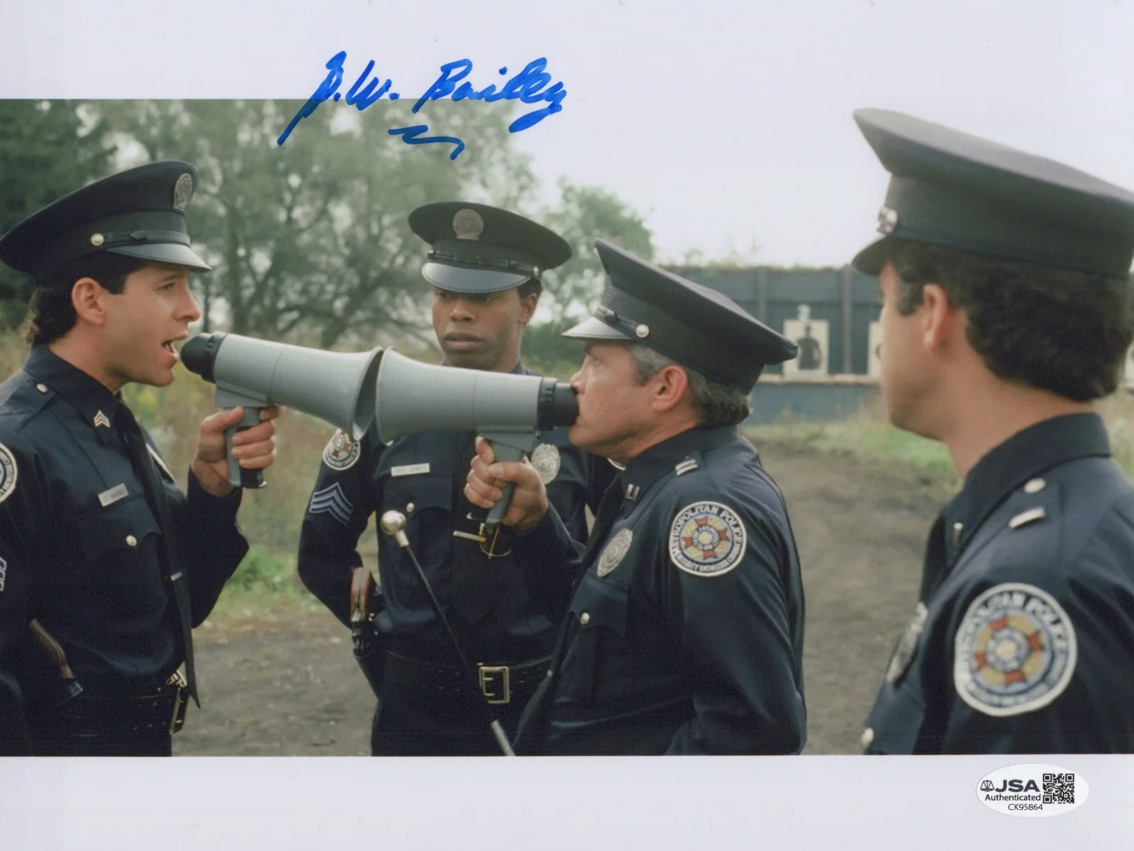 G.W. BAILEY — GW BAILEY Hand Signed POLICE ACADEMY 8x10 Photo AUTHENTIC Autograph JSA COA CERT
