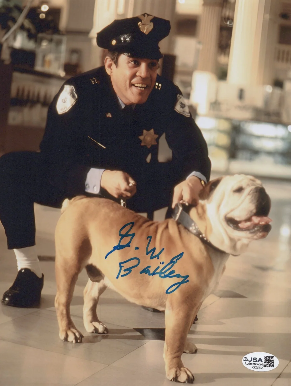 G.W. BAILEY — GW BAILEY Hand Signed POLICE ACADEMY 8x10 Photo AUTHENTIC Autograph JSA COA CERT