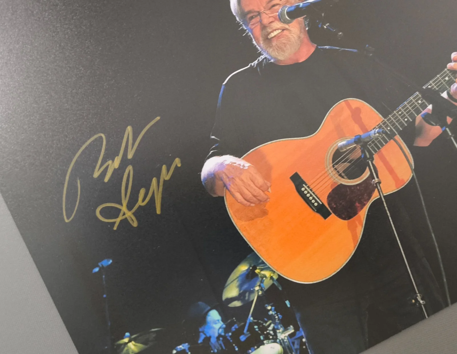 BOB SEGER SIGNED AUTOGRAPHED PHOTO 8X10 RARE, image 2