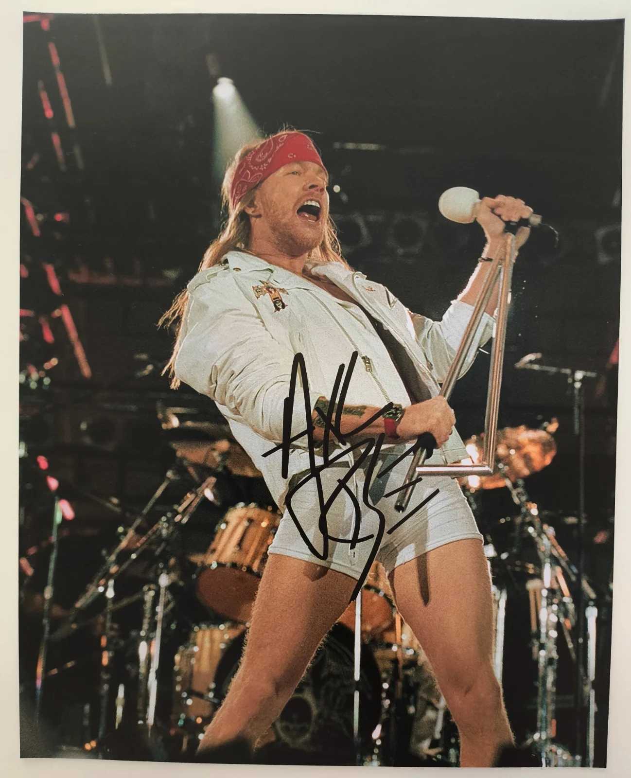 AXL ROSE SIGNED AUTOGRAPHED PHOTO 8X10 RARE, изображение 3