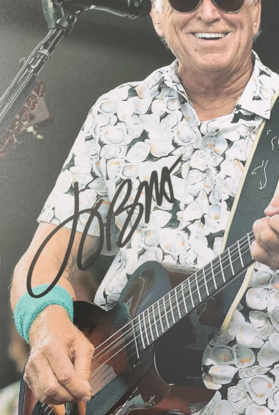 JIMMY BUFFETT SIGNED AUTOGRAPHED PHOTO 8X10 RARE, image 2