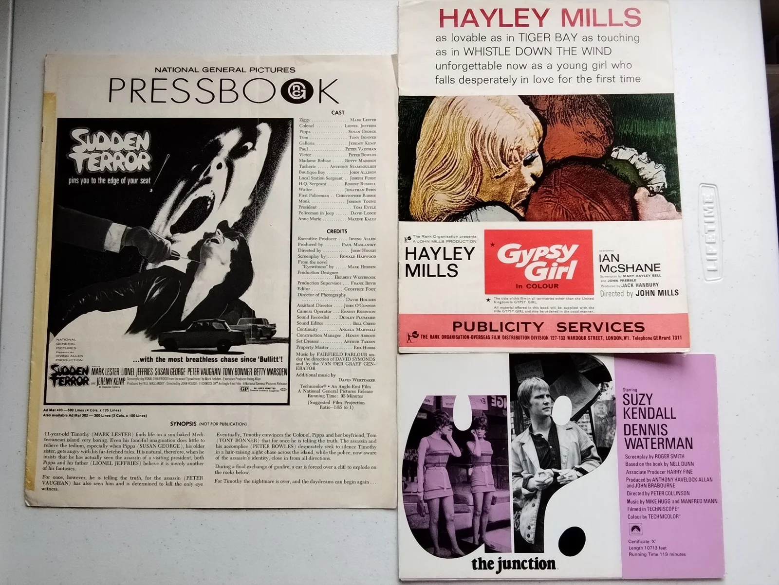 JOB LOT OF VARIOUS FILM CAMPAIGN BROCHURES & PROMOTIONAL MATERIAL., изображение 5