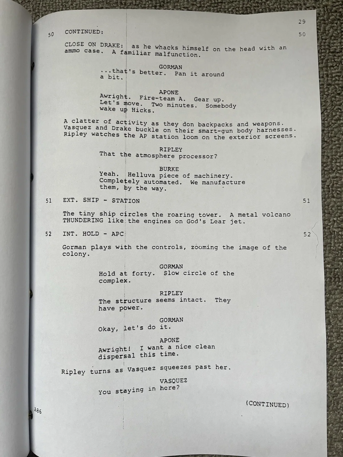Aliens Film Script. Sigourney Weaver, Bill Paxton, Paul Reiser., изображение 2