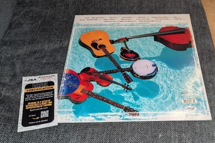 DWIGHT YOAKAM SIGNED 'SWIMMIN' POOLS, MOVIE STARS...' VINYL ALBUM RECORD JSA, изображение 3