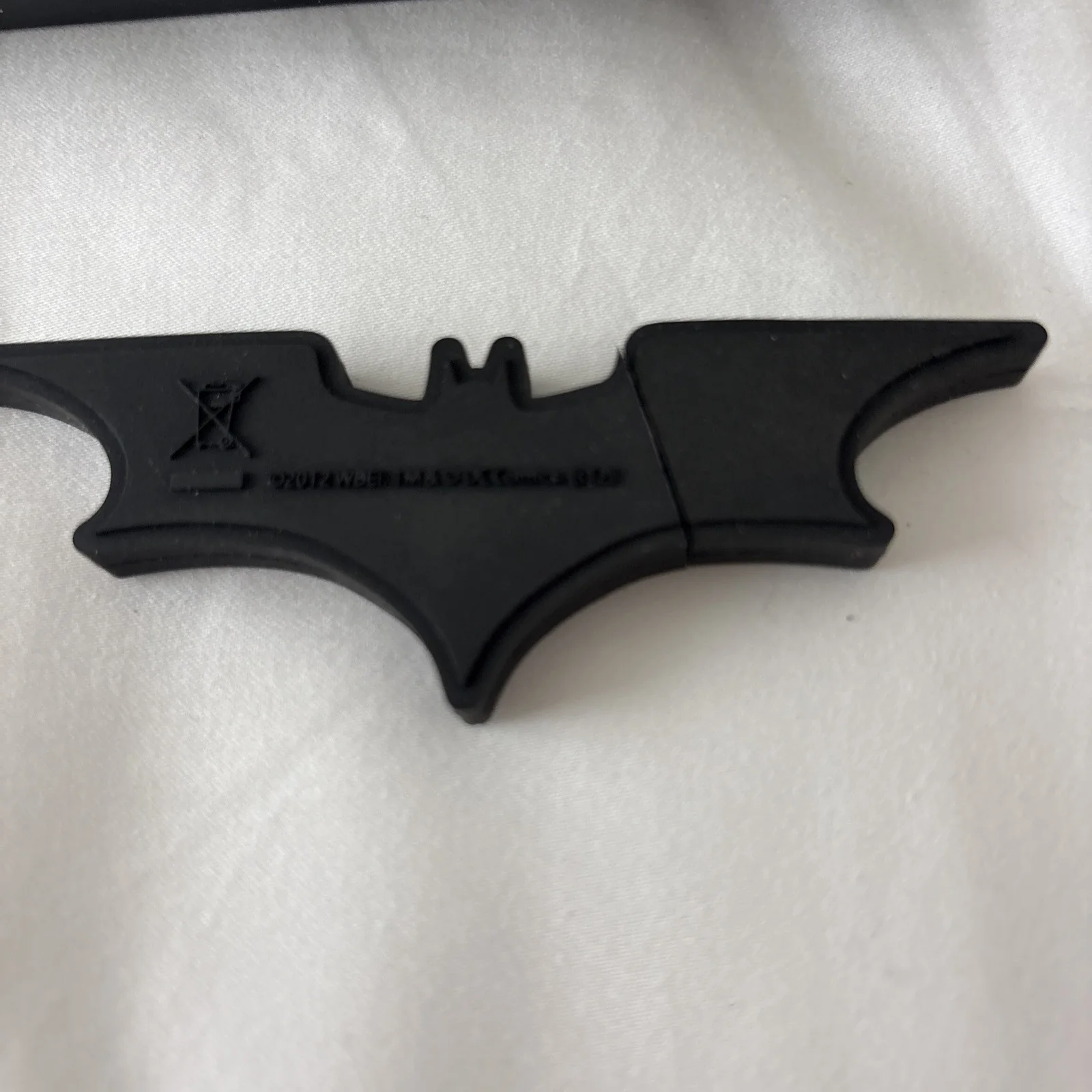 The Dark Knight Rises 4GB BAT USB memory stick, image 4