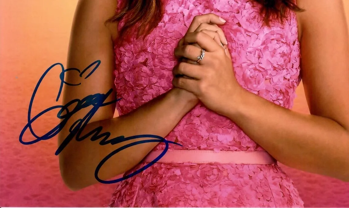 Michelle Rodriguez — Michelle Rodriguez Jane The Virgin Movie Actress Signed 8 x 10 Photo TTM COA, изображение 2