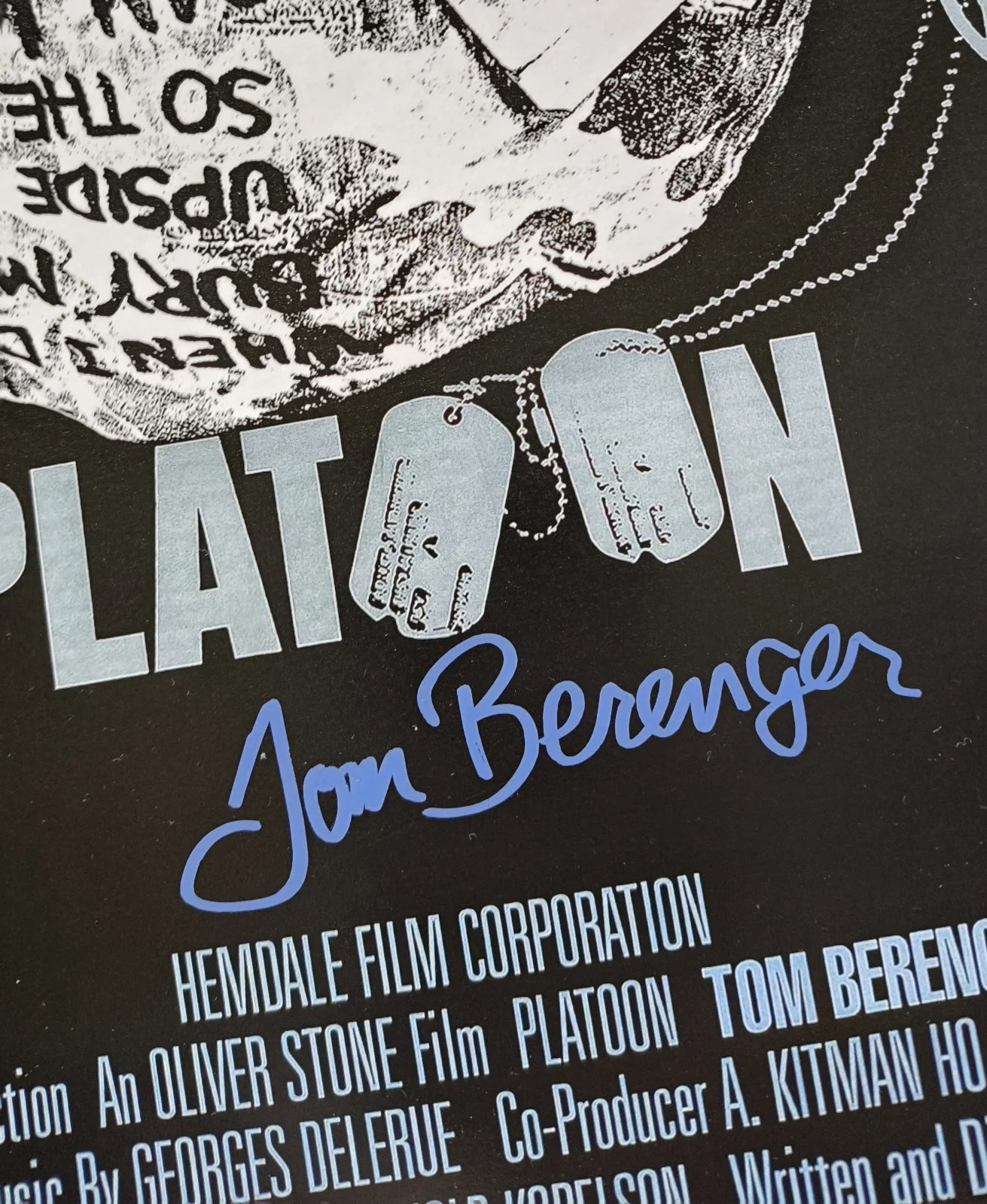 Charlie Sheen, Willem Dafoe, Tom Berenger — Autograph Charlie Sheen ,Willem Dafoe, Tom Berenger 11x17 Poster ( Platoon ), image 3