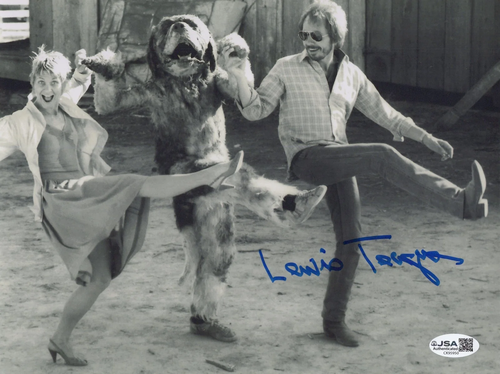 LEWIS TEAGUE — LEWIS TEAGUE Signed CUJO 8X10 Photo AUTHENTIC DIRECTOR AUTOGRAPH JSA COA CERT