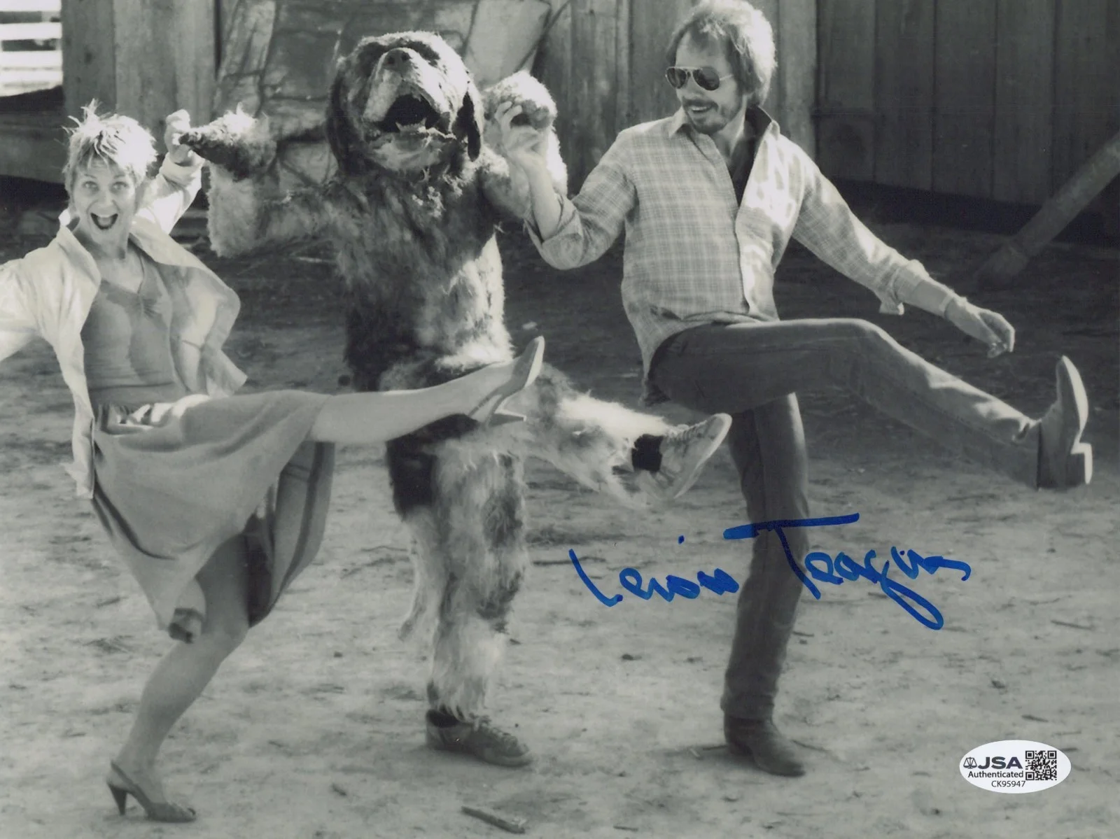 LEWIS TEAGUE — LEWIS TEAGUE Signed CUJO 8X10 Photo AUTHENTIC DIRECTOR AUTOGRAPH JSA COA CERT