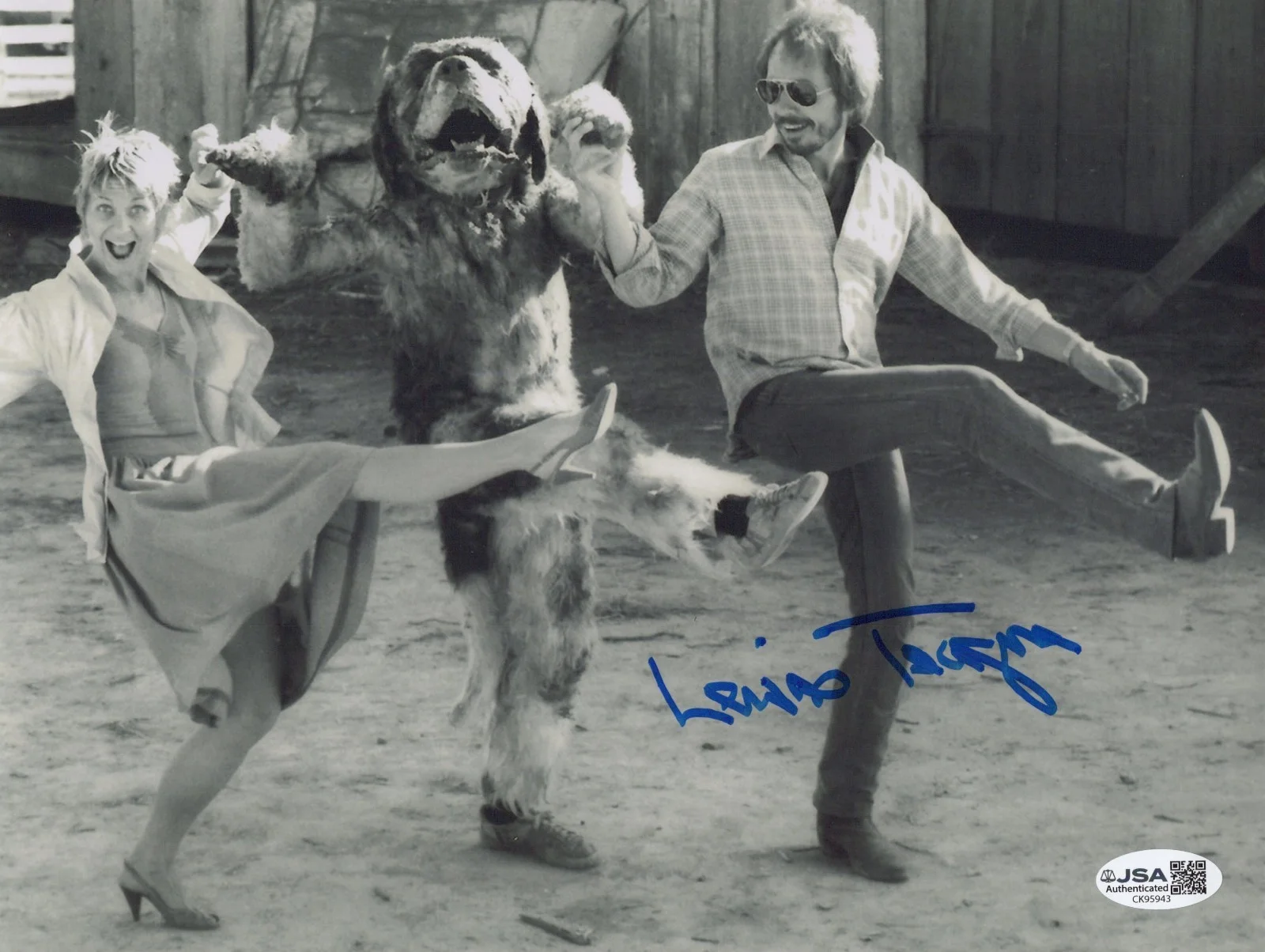 LEWIS TEAGUE — LEWIS TEAGUE Signed CUJO 8X10 Photo AUTHENTIC DIRECTOR AUTOGRAPH JSA COA CERT