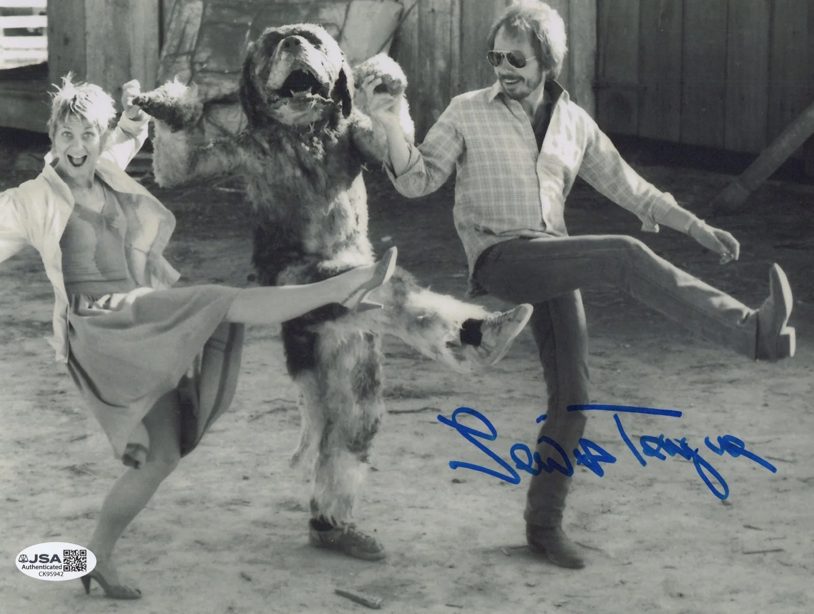 LEWIS TEAGUE — LEWIS TEAGUE Signed CUJO 8X10 Photo AUTHENTIC DIRECTOR AUTOGRAPH JSA COA CERT