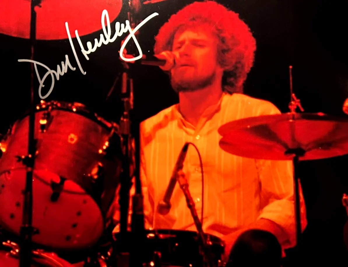 Don Henley Signed (THE EAGLES) Original 8x10" Authentic Autograph GENUINE + COA, image 3