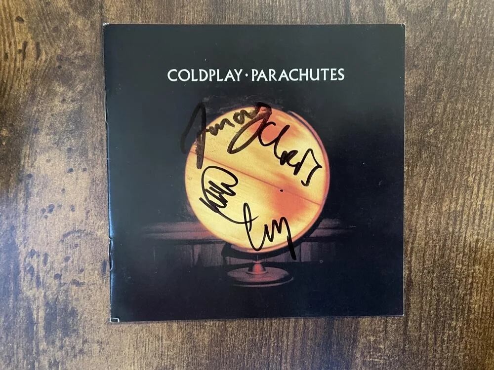 Guy Berryman, Jonny Buckland, Will Champion, Chris Martin — COLDPLAY FULL BAND X4 SIGNED AUTOGRAPH PARACHUTES FRAMED CD DISPLAY - PSA COA, image 2