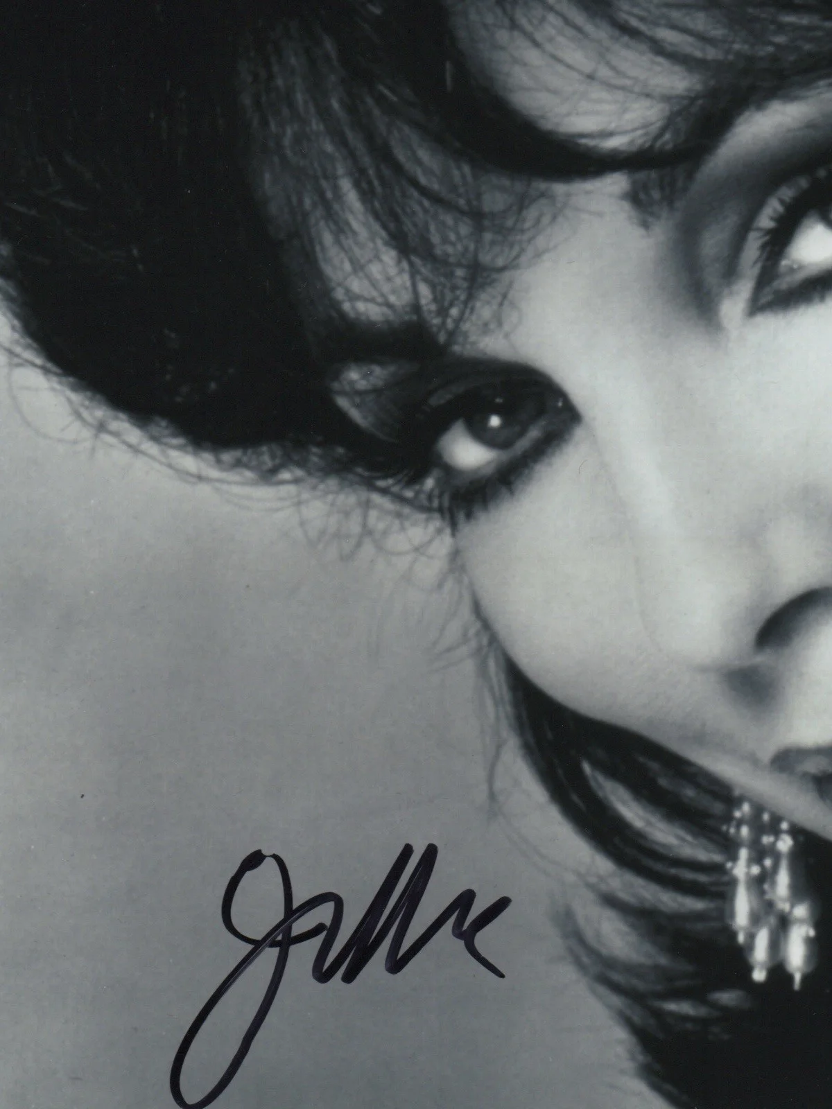 Joan Collins — Joan Collins signed autograph 8x10 Photo No COA Pass BAS PSA JSA Hot Sexy *INR, image 2