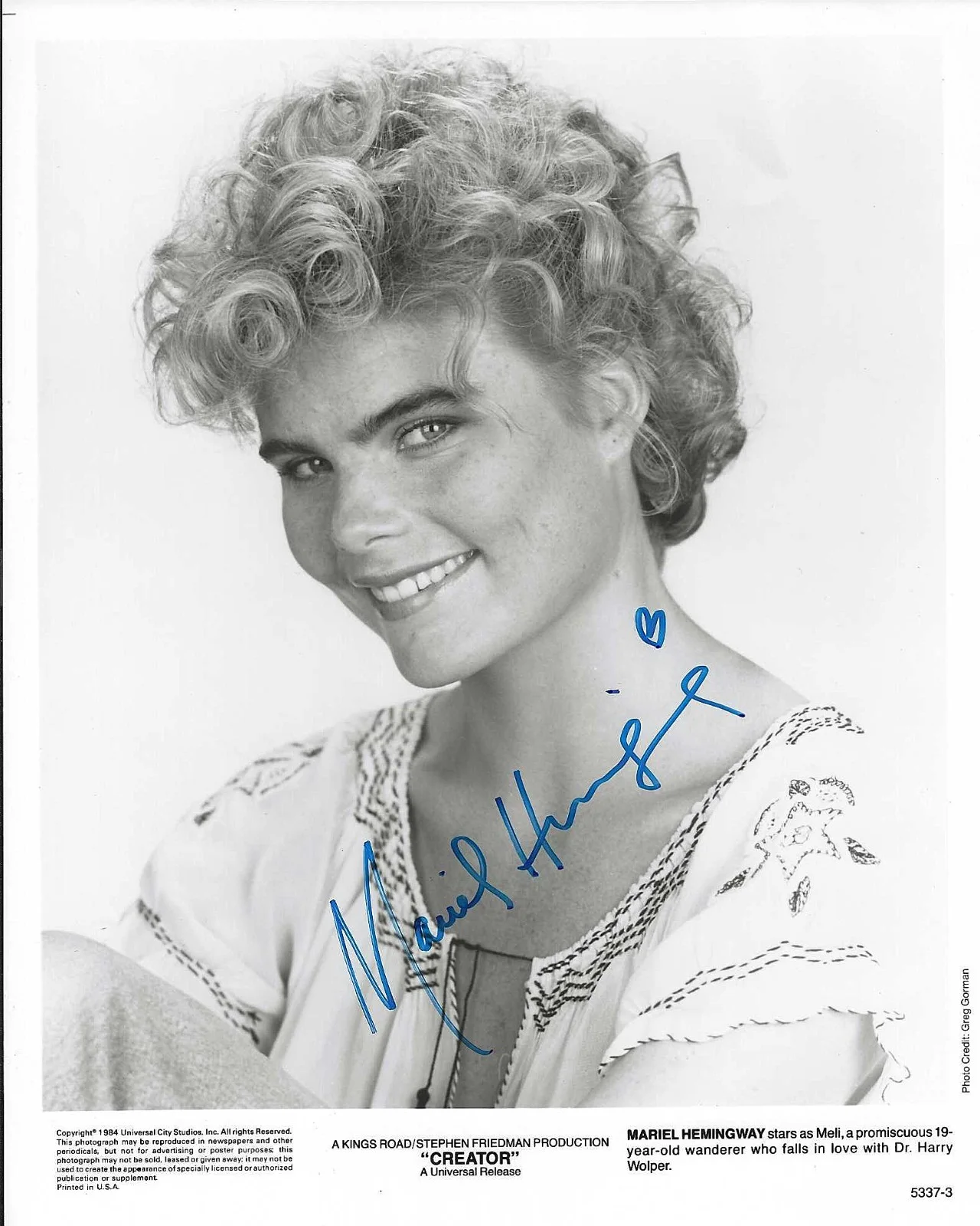 MARIEL HEMINGWAY — MARIEL HEMINGWAY HAND SIGNED 1984 PHOTO 8x10 MELI IN "CREATOR" COA
