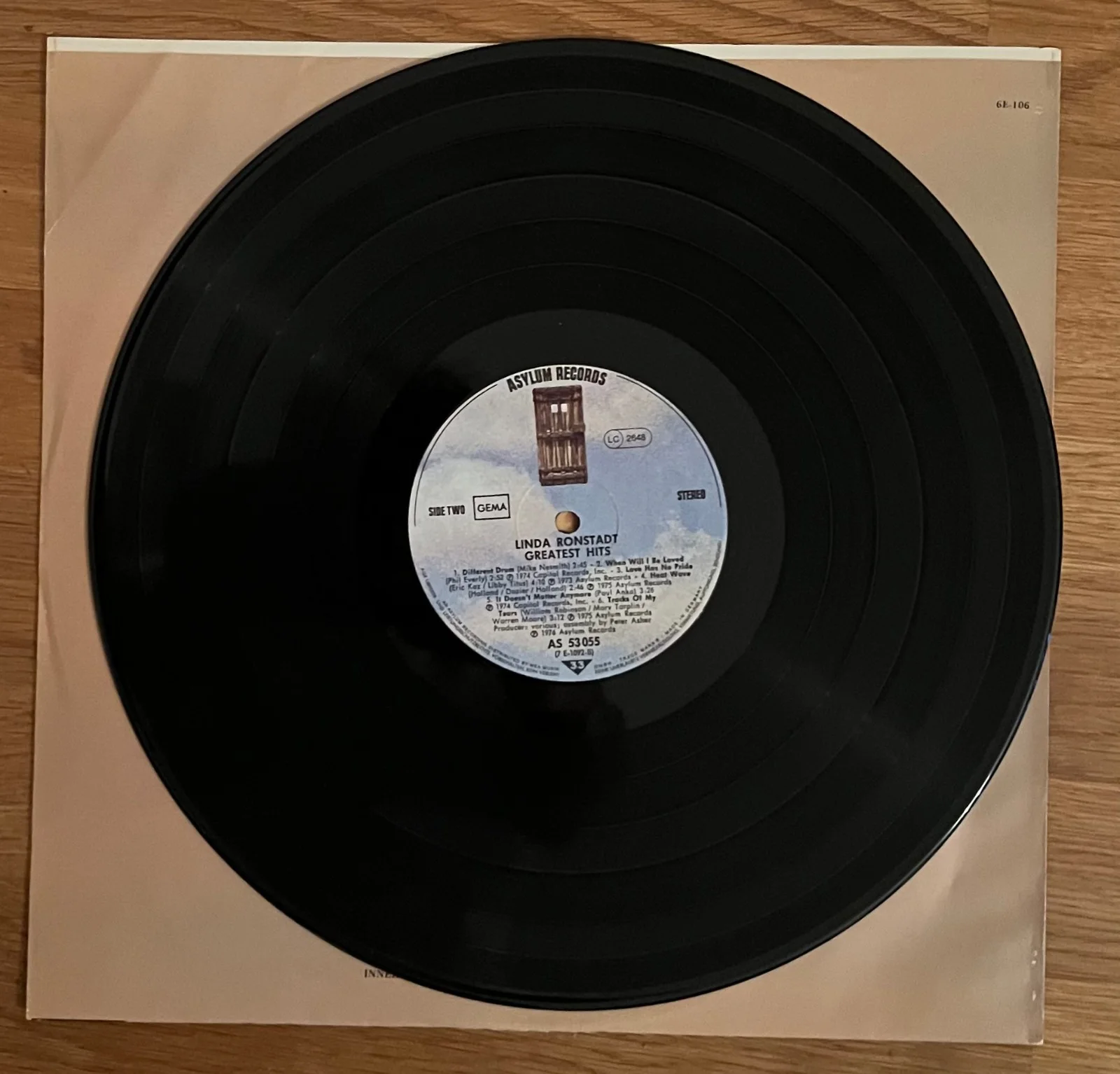 Linda Ronstadt Greatest Hits signed Vinyl Autograph, image 5