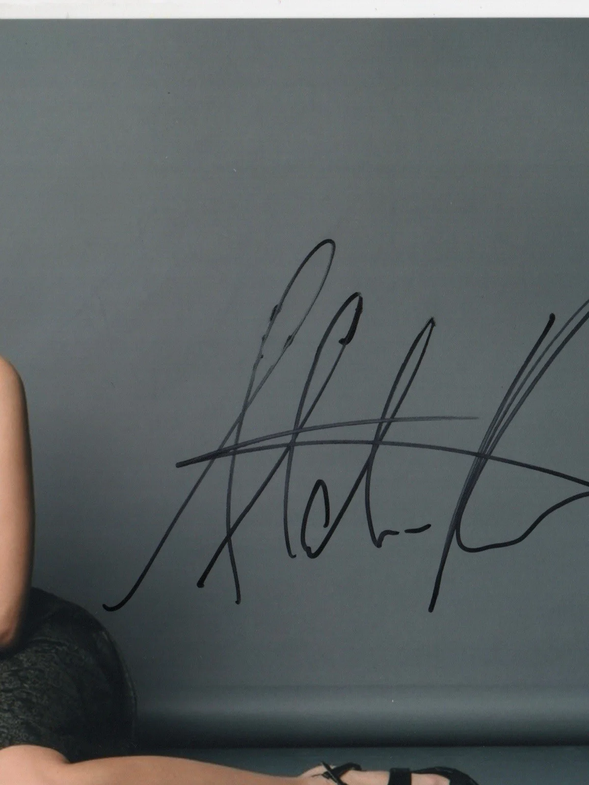 Italia Ricci — Italia Ricci signed autograph 8x10 Photo No COA Pass BAS PSA JSA Hot Sexy *INR, image 2