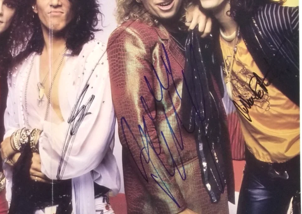 RATT glam band SIGNED Mag Foldout Poster COA Autograph Pearcy DeMartini Blotzer, image 2