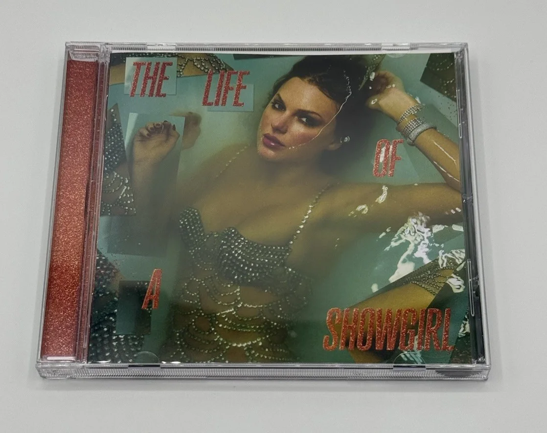 Taylor Swift The Life Of A Showgirl CD Medium Long Rare Signature Photo 4 Signed, изображение 3