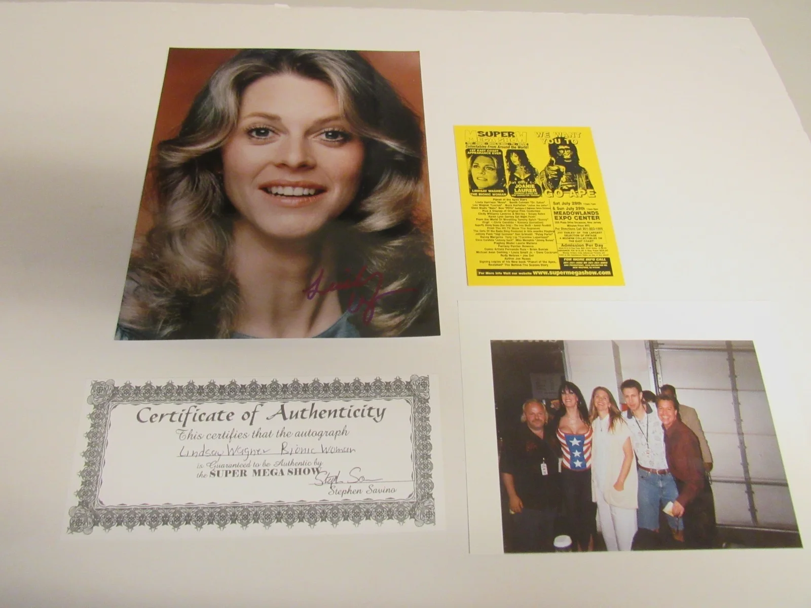 Lindsay Wagner — Lindsay Wagner The Bionic Woman Signed Autograph Photo with COA