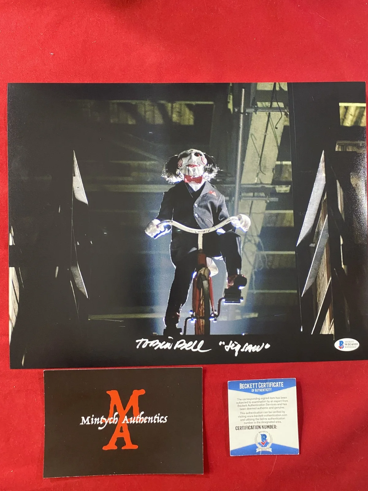 TOBIN BELL — Tobin Bell Jigsaw Saw autographed signed 11x14 photo Beckett COA horror
