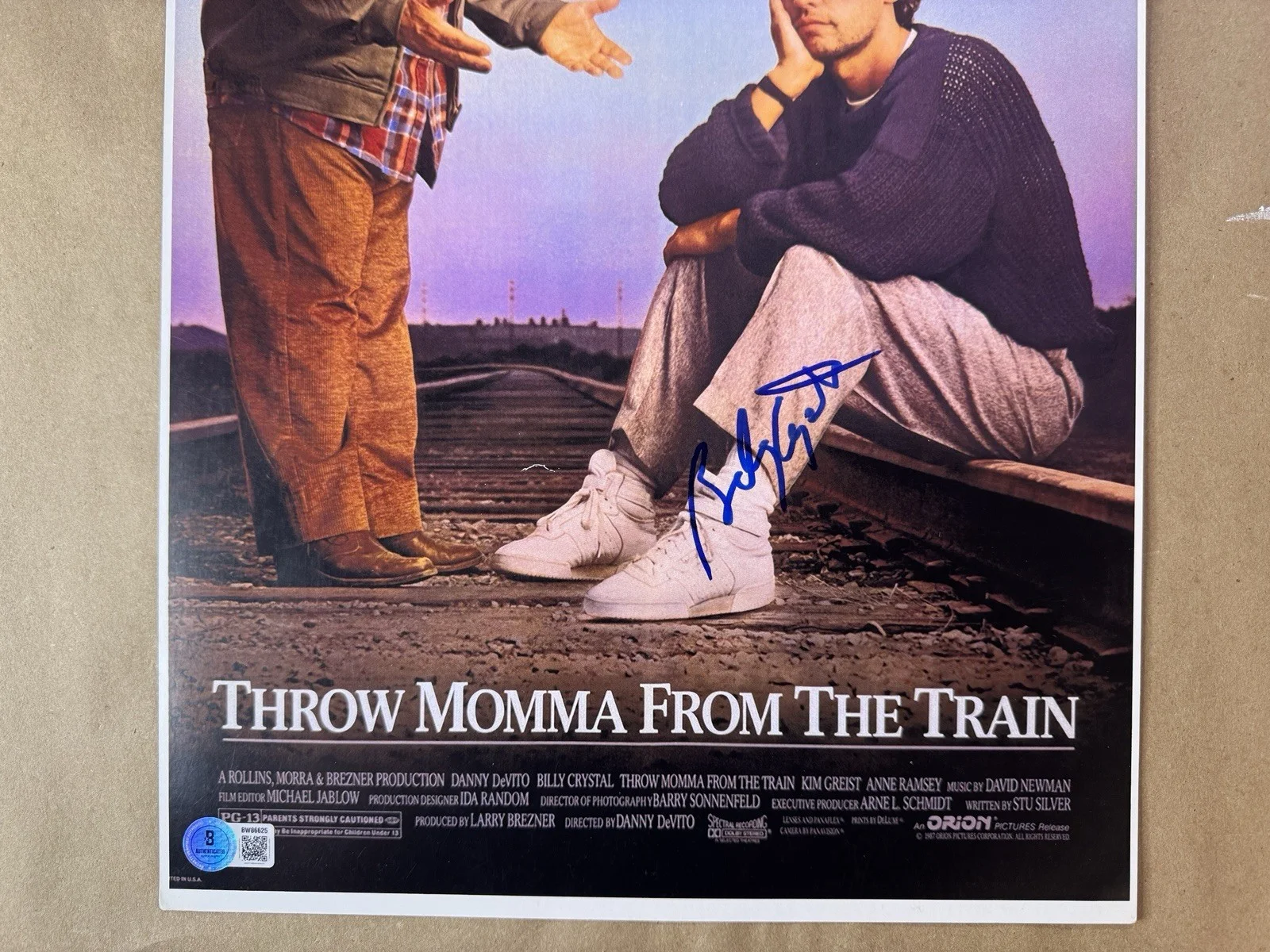 Billy Crystal — Signed Billy Crystal Autographed Throw Momma From The Train 11x17 Photo BAS COA, image 3