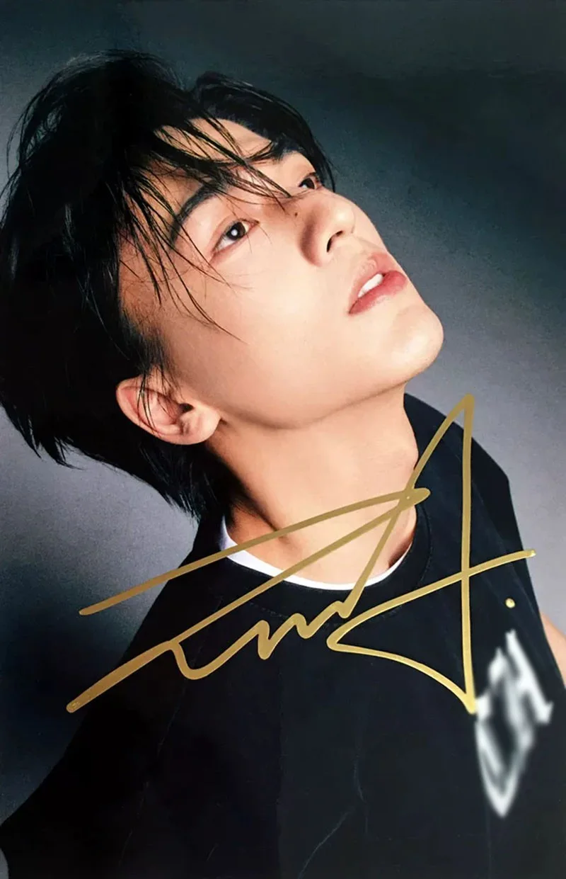 Zhang Linghe Autographed Photo Hand Signed 6" Photo, изображение 2