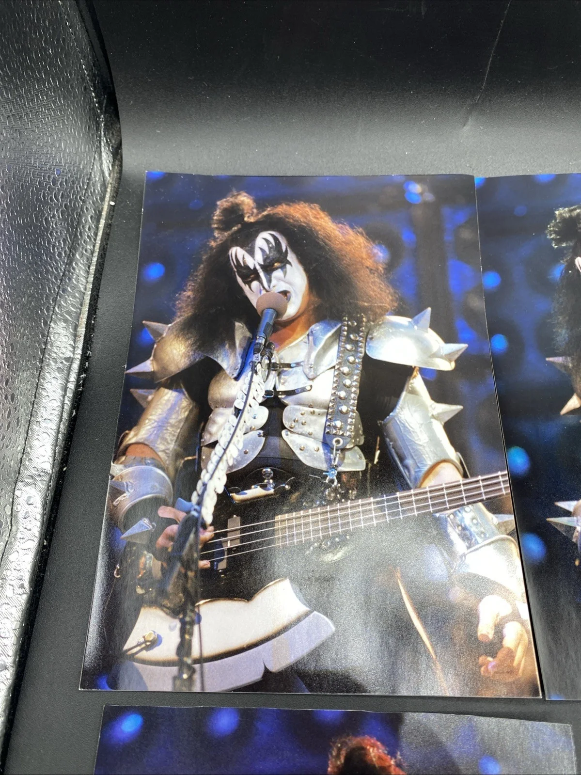 Gene Simmons KISS Legend 8.5 X 9 Pictures Lot Of 5, изображение 2