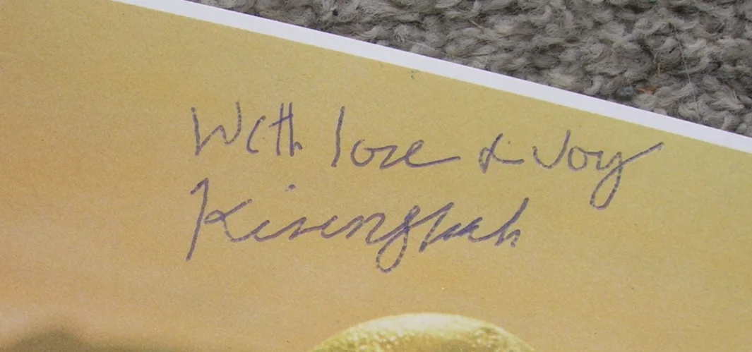KIRAN SHAH — KIRAN SHAH "THE PEOPLE THAT TIME FORGOT" AUTOGRAPH COLOR MOVIE STILL, image 2