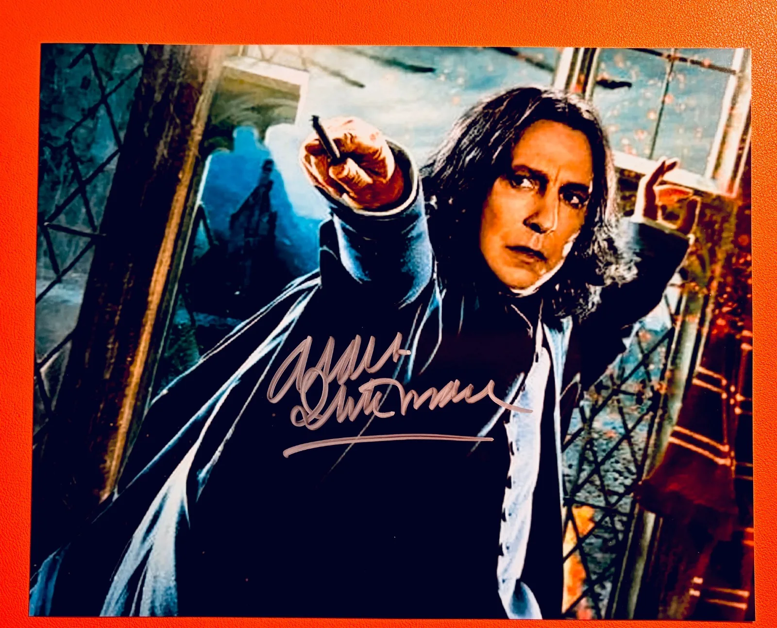 ALAN RICKMAN — Alan Rickman Signed•8x10•Harry Potter•Professor Snape• Color Photo Auto w/COA, изображение 2
